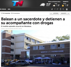 Parroco in auto con prostituta, la notizia dilaga nei giornali latinoamericani