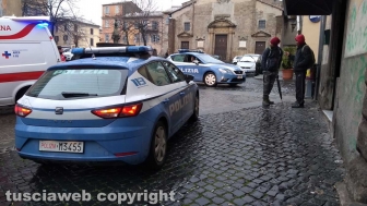 Viterbo - Polizia e ambulanza a San Faustino