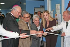 Pediatria, Lorella Cuccarini inaugura il reparto