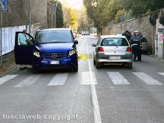 Viterbo - Pedone investito in via del Pilastro