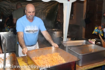 Viterbo - Penne sotto la macchina