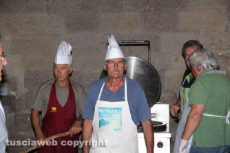 Santa Rosa - Penne sotto la macchina