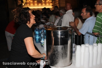 Santa Rosa - Penne sotto la macchina