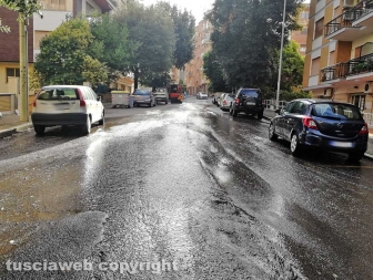 Perdita d'acqua a via Treviso