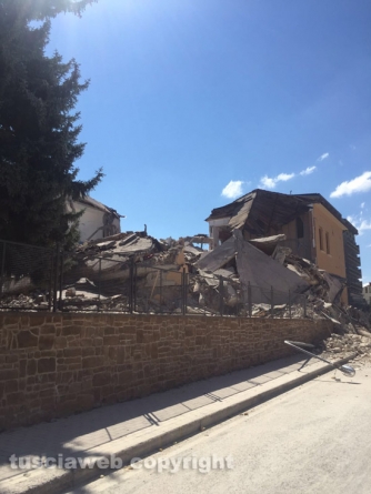 Terremoto - Pescara del Tronto distrutta