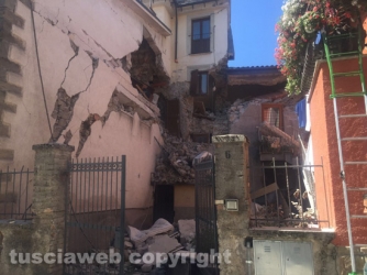 Terremoto - Pescara del Tronto distrutta