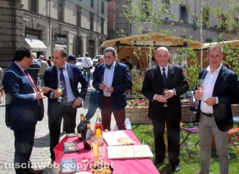 Piacere Etrusco a piazza del Comune