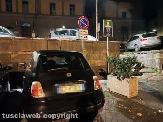 Piazza Dante dopo il divieto