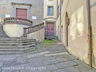 Piazza della Crocetta nastrata