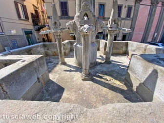 Piazza Fontana grande