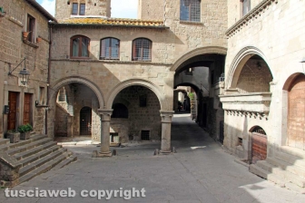 Piazza San Carluccio in sicurezza