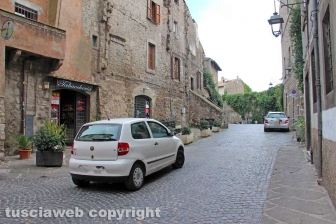 Piazza San Carluccio