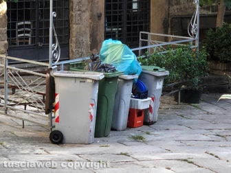Piazza San Pellegrino nel degrado più completo