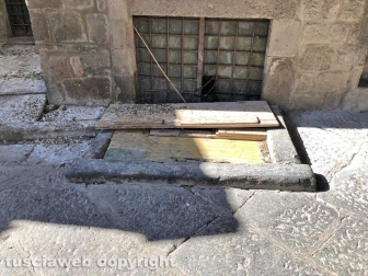Piazza San Pellegrino nel degrado più completo