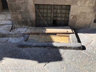 Piazza San Pellegrino nel degrado più completo