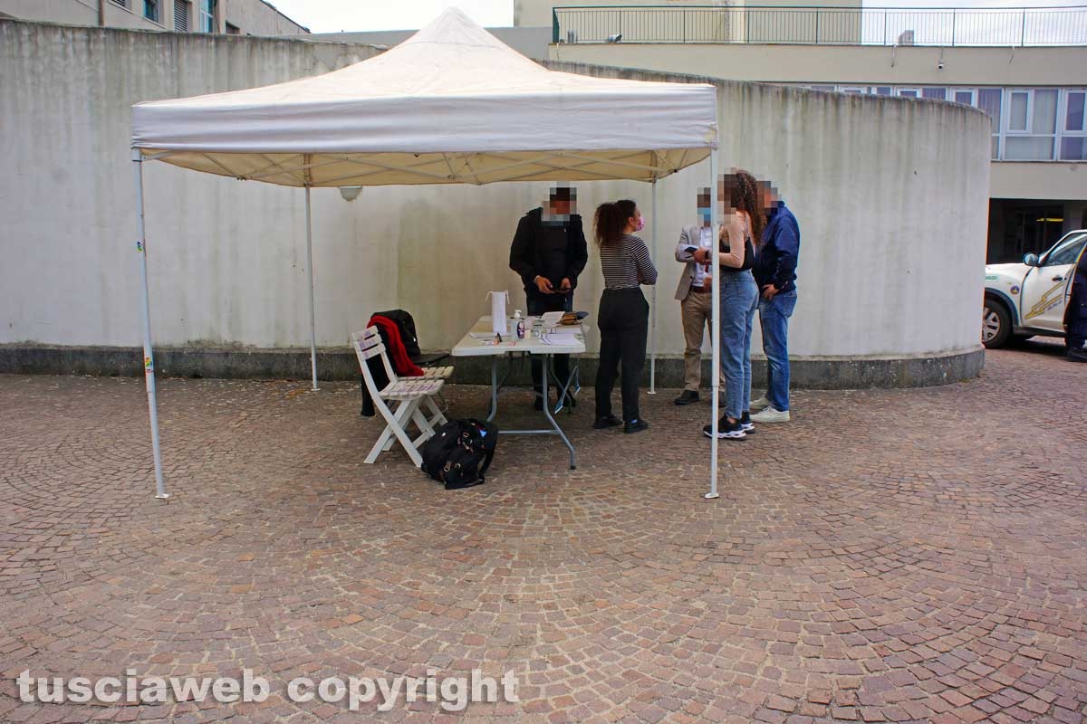 Viterbo - Unitus - Lucia Ferrante della lista Percorso parla con la Polizia