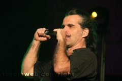 Il miniconcerto di Piero Pelù