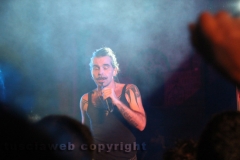 Il miniconcerto di Piero Pelù