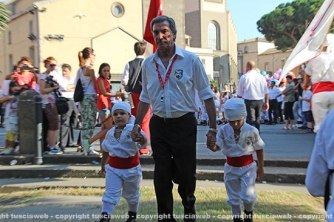 Santa Rosa - Pilastro - Sfilano i minifacchini