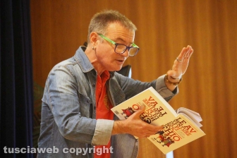 Viterbo - Il Pinocchio di Collodi regalato alle scuole elementari - Donate 3000 copie - La presentazione all'Unitus - Antonello Ricci