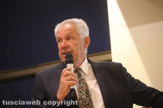 Viterbo - Il Pinocchio di Collodi regalato alle scuole elementari - Donate 3000 copie - La presentazione all'Unitus - Luigi Pasqualetti