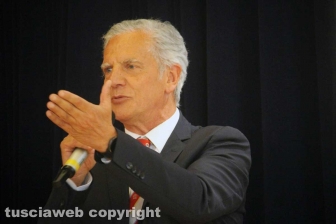 Viterbo - Il Pinocchio di Collodi regalato alle scuole elementari - Donate 3000 copie - La presentazione all'Unitus - Massimo Mecarini