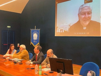 Viterbo - Il Pinocchio di Collodi regaato alle scuole elementari - Donate 3000 copie - La presentazione all'Unitus - L'intervento del vescovo Orazio Francesco Piazza