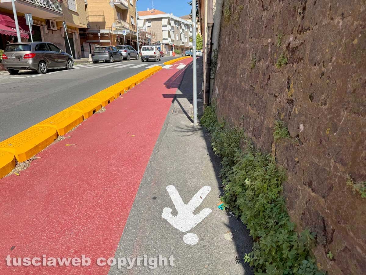 Viterbo - La pista ciclabile - Ecco dove dovrebbero passare i pedoni
