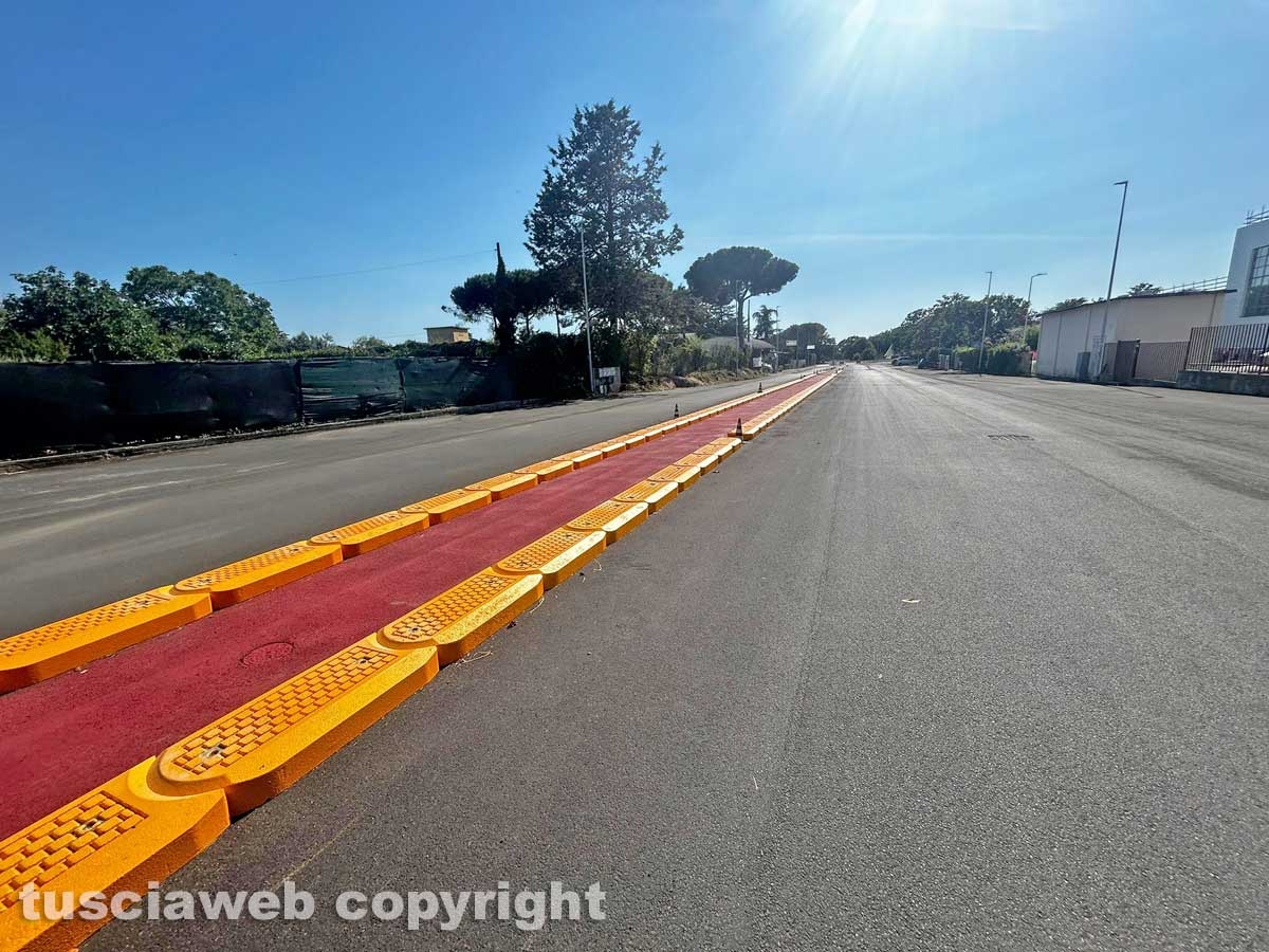 Viterbo - La pista ciclabile in via De Lellis