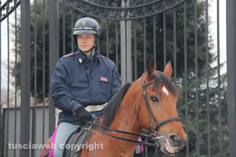 Poliziotti a cavallo a Pratogiardino - L\'assistente capo Marco Fuoco