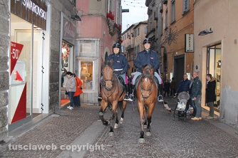 Poliziotti a cavallo al Corso