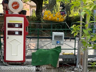 Pratogiardino Lucio Battisti - Un impianto elettrico per una giostra o un gioco