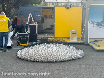 Viterbo - Prende forma il palco del viaggio della fiamma olimpica a piazza del Sacrario