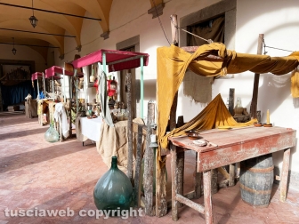 Viterbo - Presepe vivente alla Quercia con le strutture dei set cinematografici