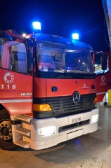 Prezzi pazzi distrutto dalle fiamme - Foto di Giorgio Porri