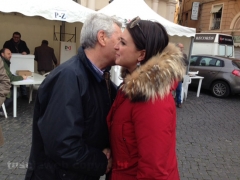 Primarie Pd per la segreteria regionale - Michelini arriva e saluta il vicesindaco Ciambella