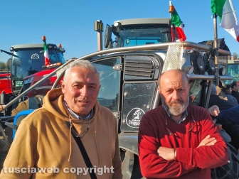 Orte - Agricoltori in protesta al casello autostradale - Fernando Monfeli e Domenico Chierici