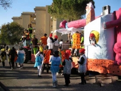 La sfilata di carri a Tarquinia