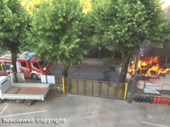 Pullman Cotral in fiamme