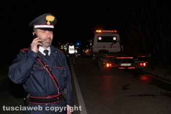 Pulmino in fiamme, madre e figlio carbonizzati