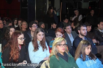 Elezioni regionali, incontro in discoteca