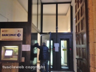 Viterbo - Rapina al Monte dei Paschi