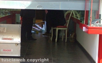 Viterbo - Rapina alla gioielleria Bracci