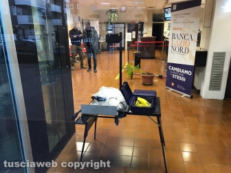 Viterbo - Rapina in banca a Villanova - L'intervento dei carabinieri