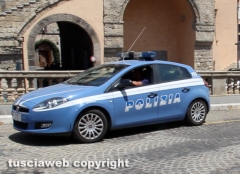 Vetralla - Tarquinia - Pistola in pugno rapinano supermercato - La polizia di Tarquinia