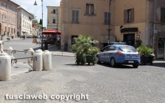 Vetralla - Tarquinia - Pistola in pugno rapinano supermercato - La polizia di Tarquinia