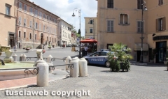 Vetralla - Tarquinia - Pistola in pugno rapinano supermercato - La polizia di Tarquinia