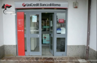 Rapine in banca mascherati, tre arresti