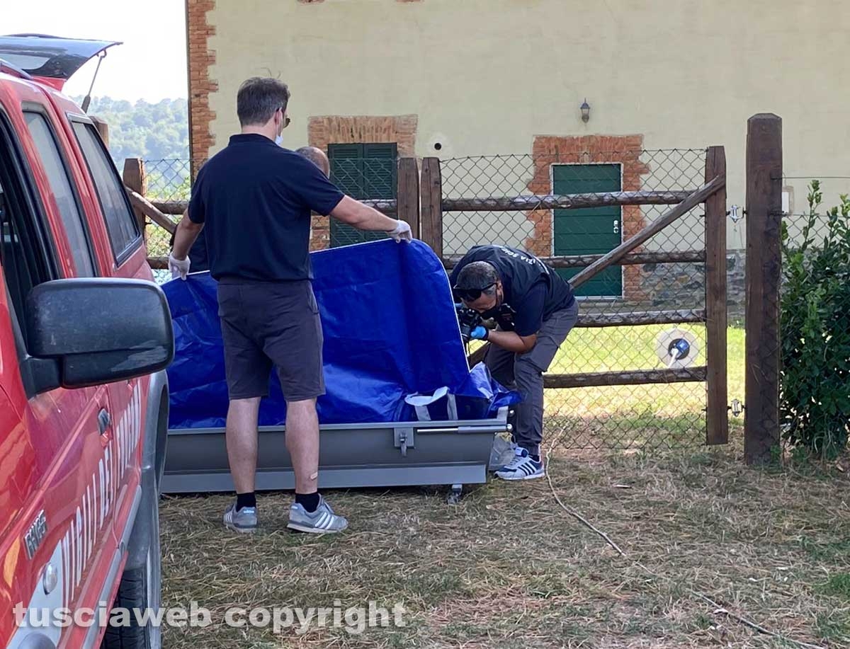 Rave party al lago di Mezzano, giovane muore in acqua