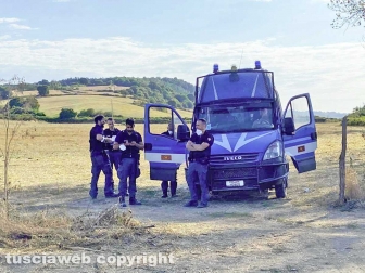 Rave - Sgombero quasi finito - La polizia sul posto
